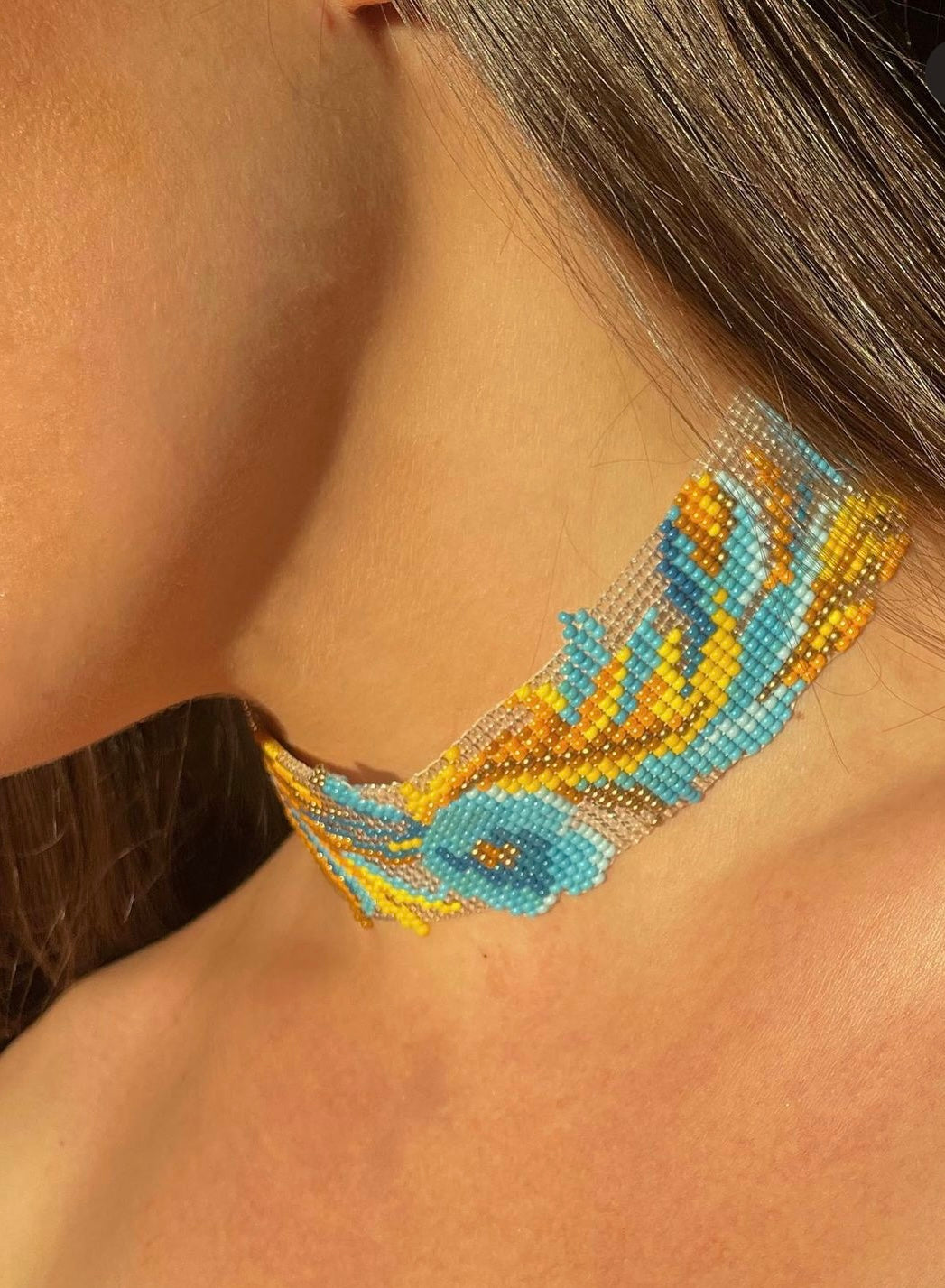 Happy way choker